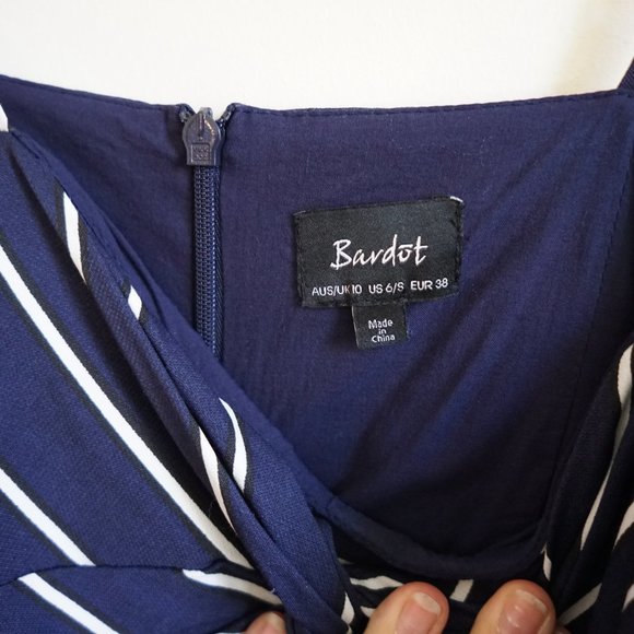 Bardot Layla Striped Jumpsuit Size US6/S in Navy - Picture 10 of 14